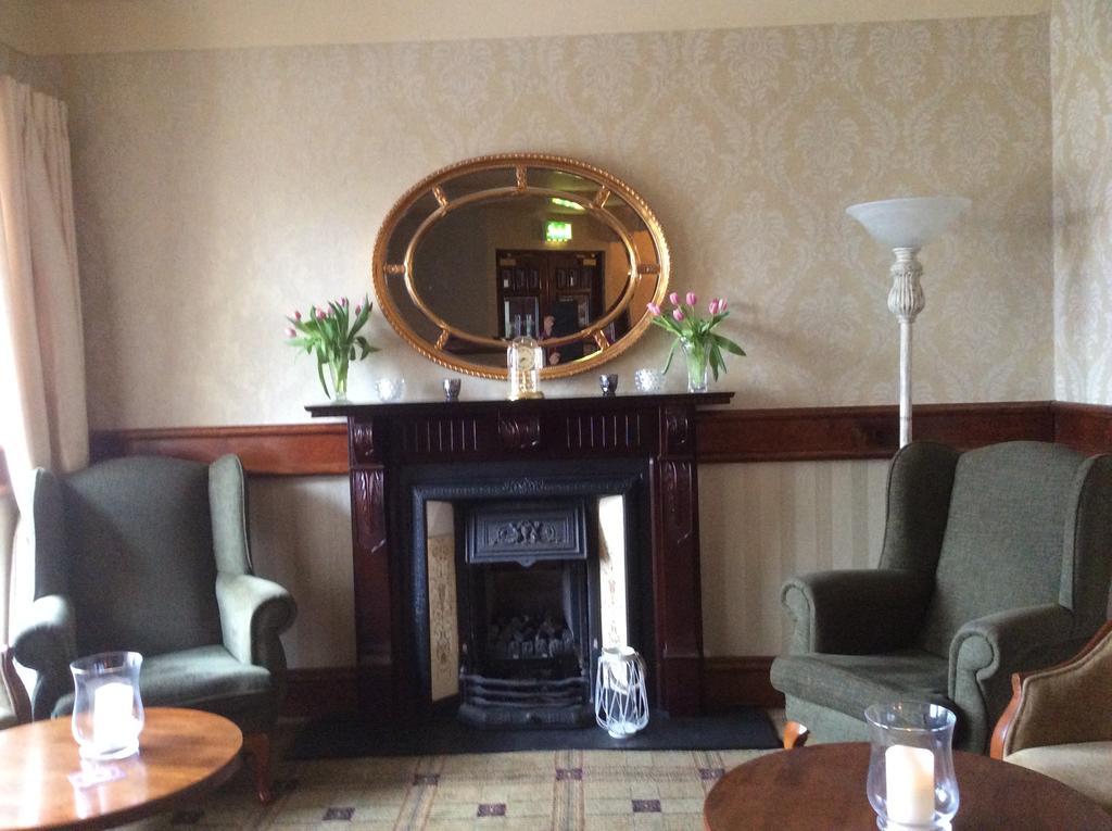 Achill Sound Hotel - Ostan Ghob A'Choire Extérieur photo